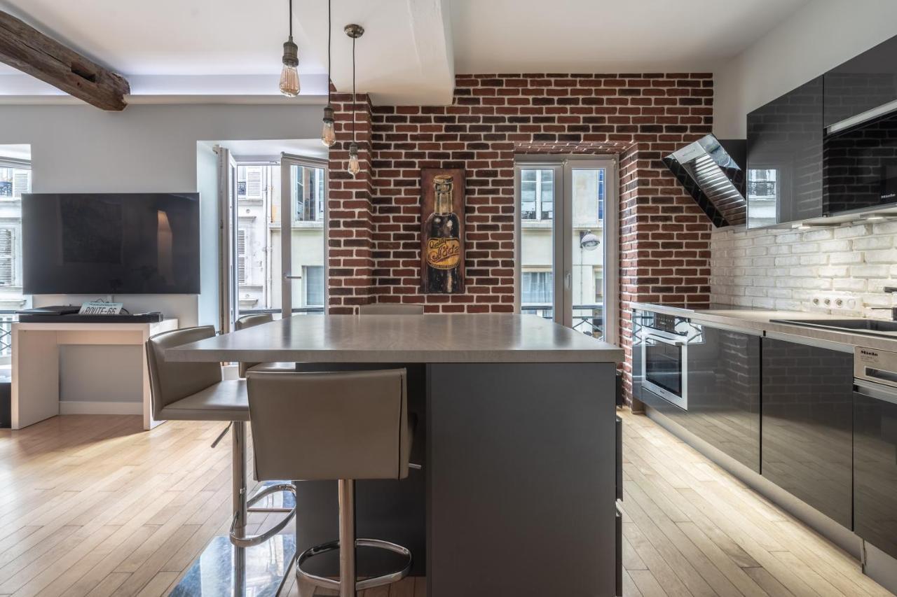 Room In Apartment - Cosy Place In The Hear Of París Exterior foto